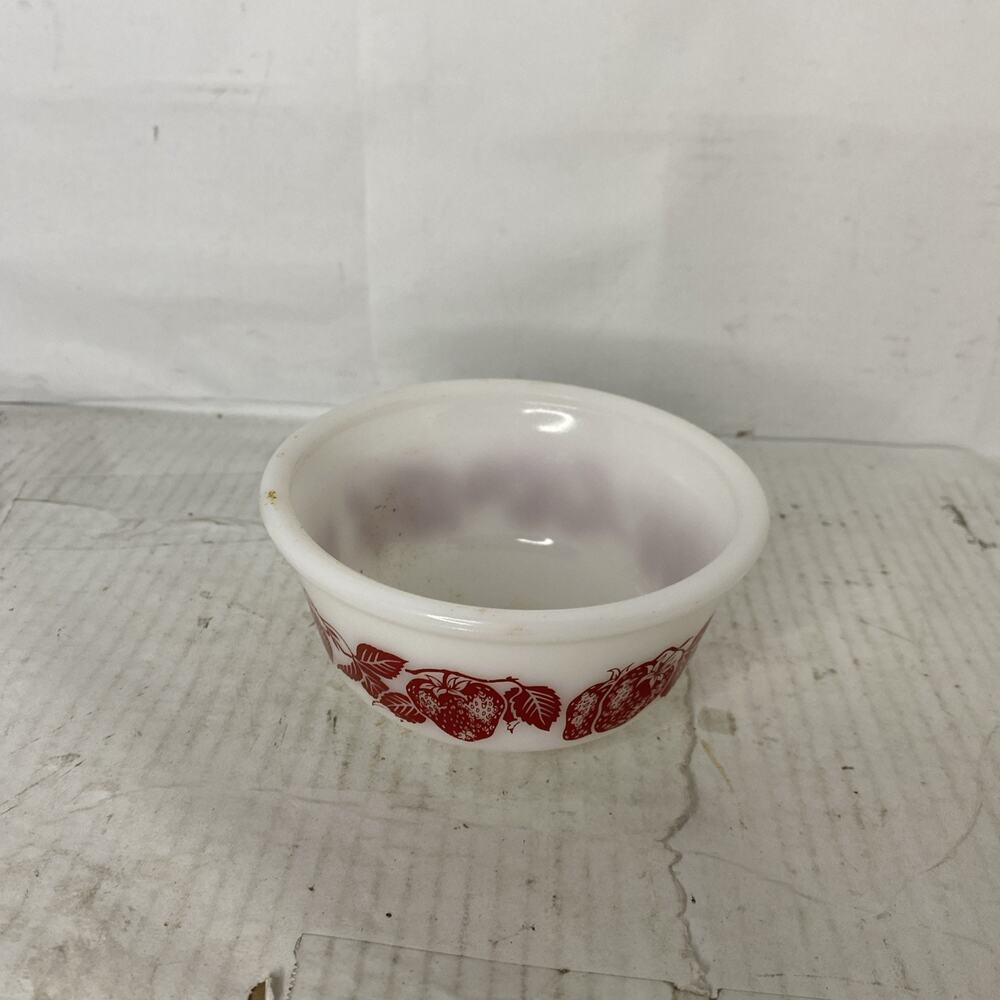 Vintage Hazel Atlas 1950's Milk Glass Strawberries 5" Bowl